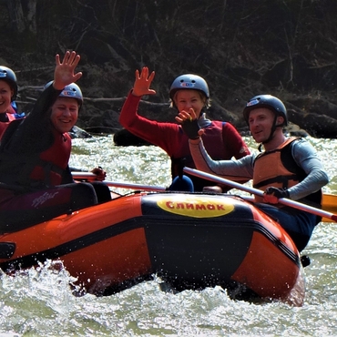Rafting on the Cheremosh River: Carpathian rodeo