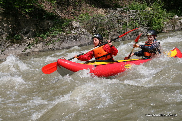 kayaking on the Cheremosh